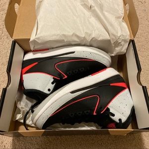 Jordan Retro 2. Kids Size 6Y (women’s 7.5)